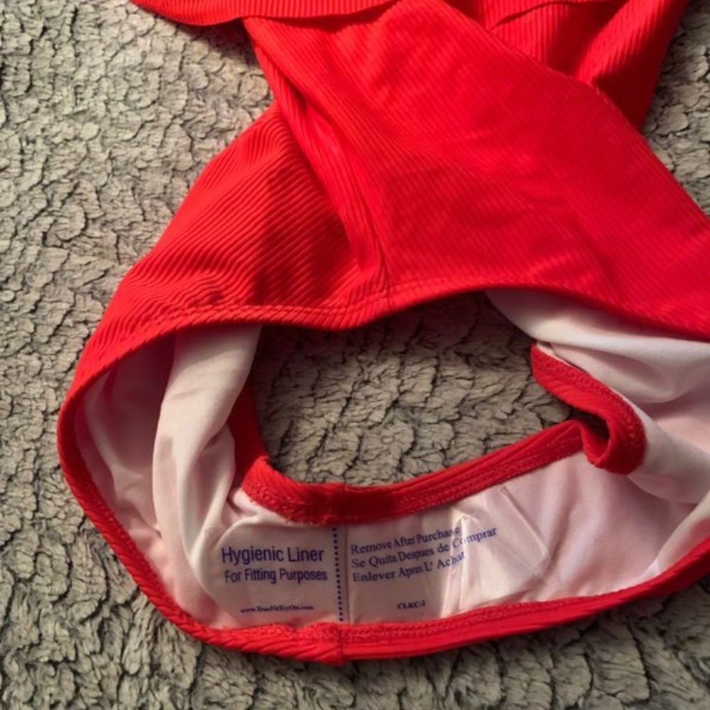 Swimsuit - Picture 4 of 4
